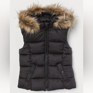 NWT H&M Girls Hooded Puffer Vest, size 16
